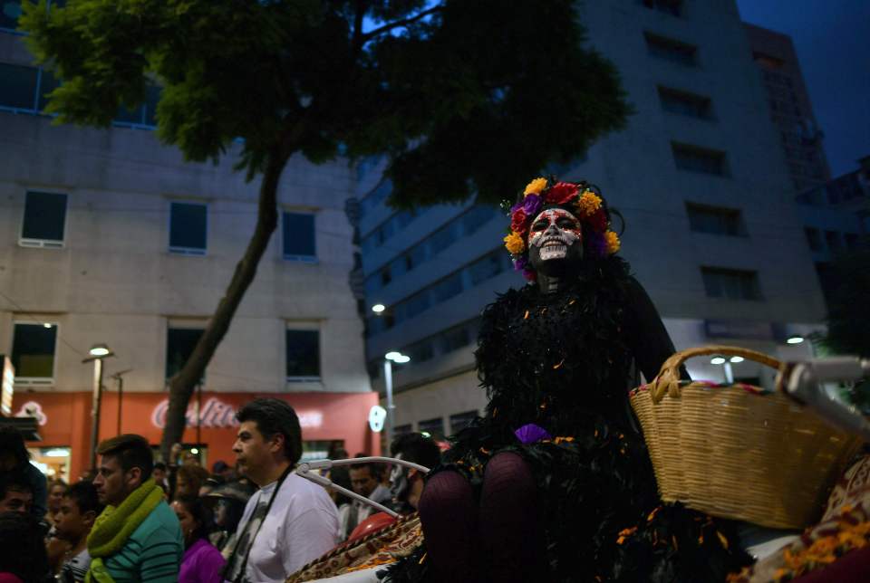  Mexicans will also bake 'pan de muerto' (which translates as 'bread of the dead'), a sweet bread roll often decorated with bone-shaped pieces and a tear drop