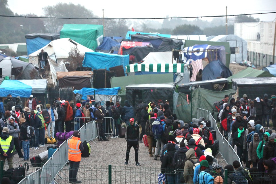  Migrants were warned failure to leave the Jungle or cooperate with the authorities would result in arrest