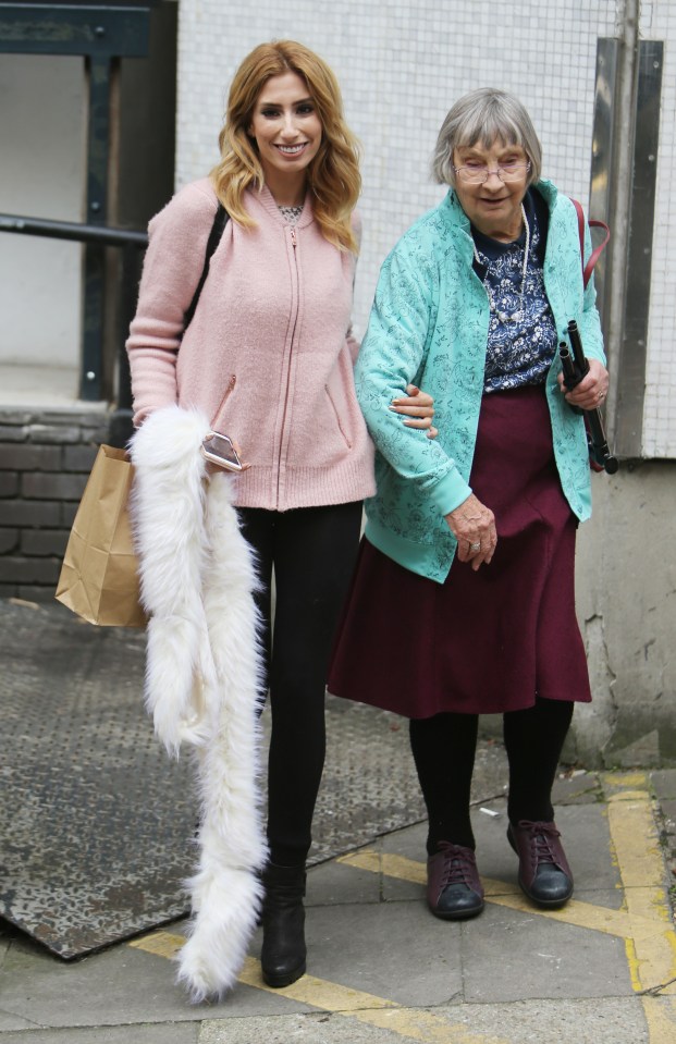  The kind star helped her gran to cross the road