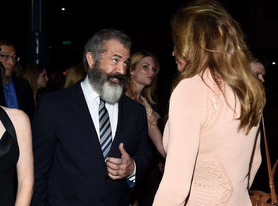  Caitlyn meets Mel at the premiere of Hacksaw Ridge