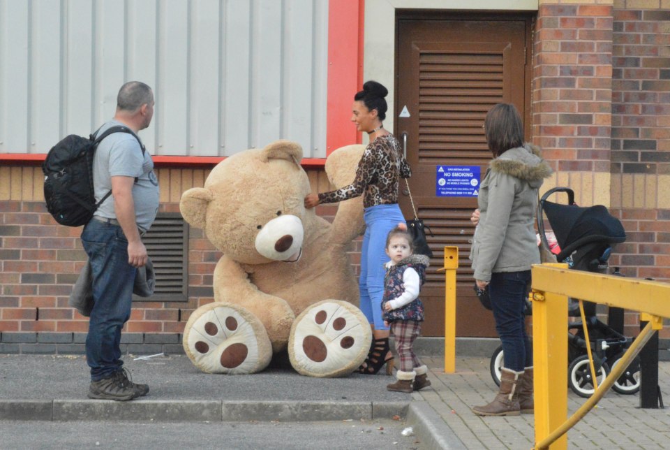  Friendly passers by tried to give the star a hand