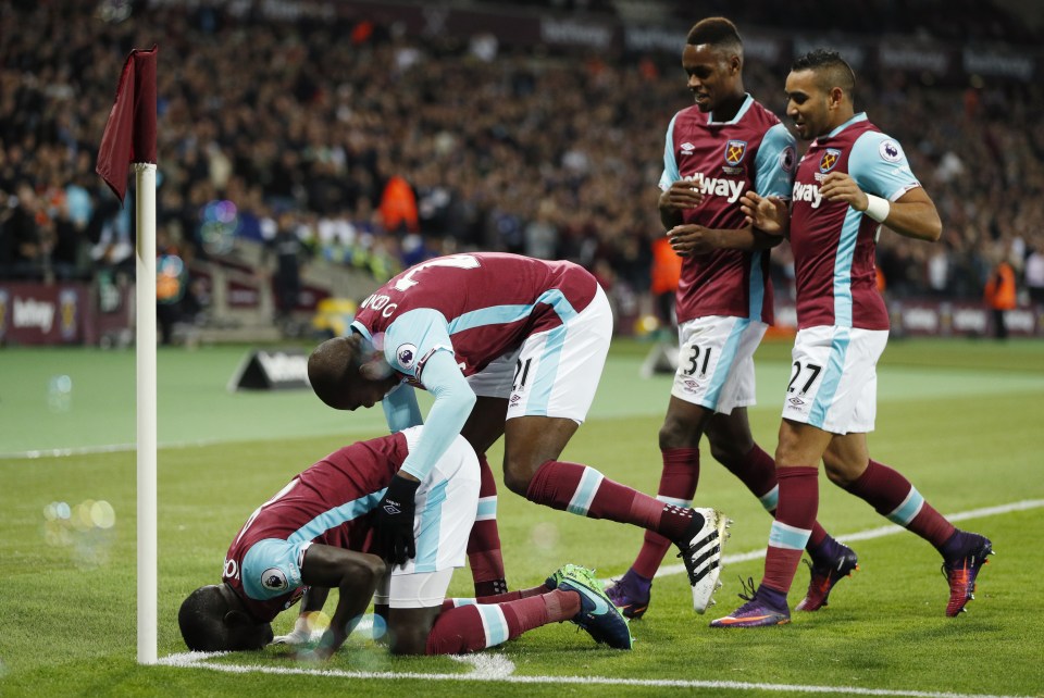  The new London stadium grass got a kiss after the first goal