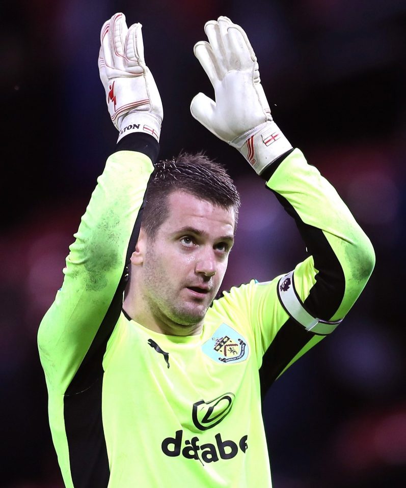  Tom Heaton kept United at bay with a string of great saves