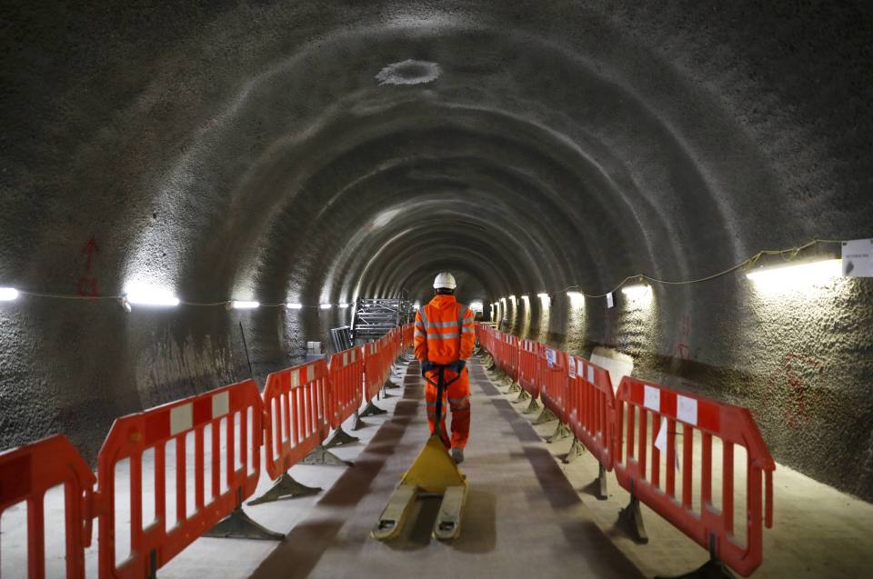  The construction of Crossrail is set to continue until 2019