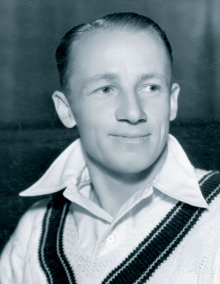  Don Bradman, greatest of all time.