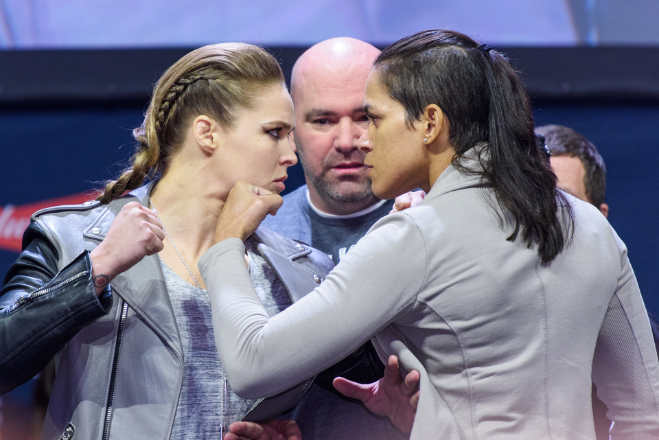  Ronda Rousey and Amanda Nunes face off on stage at MSG