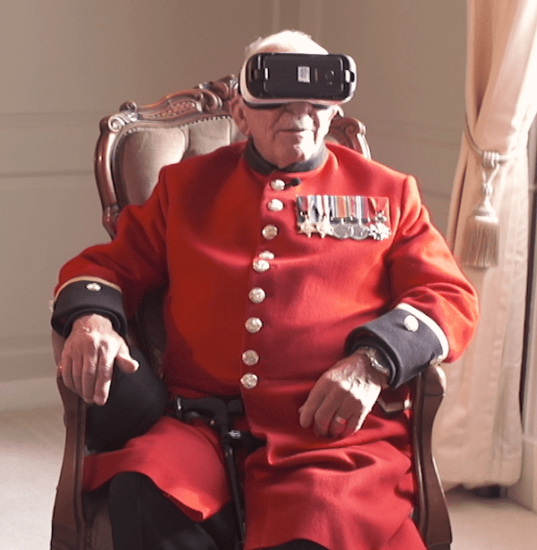 War veteran "watches" as he the 360-degree footage is shown