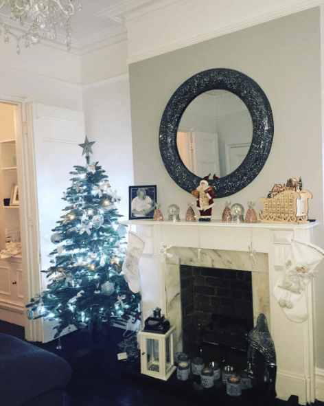  Imogen then shared a snap of her finished fireplace