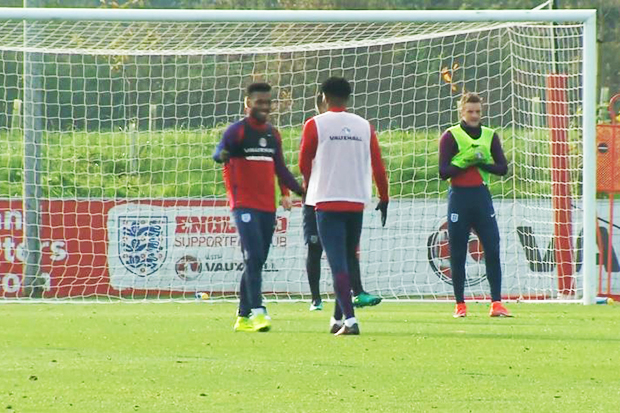  And Daniel Sturridge goes to give his former Chelsea team-mate a high five