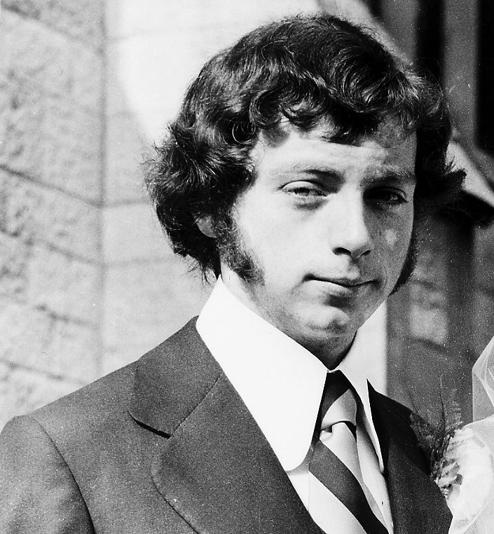  Glyn Dix murderded his wife Hazel and chopped her body up into 16 pieces