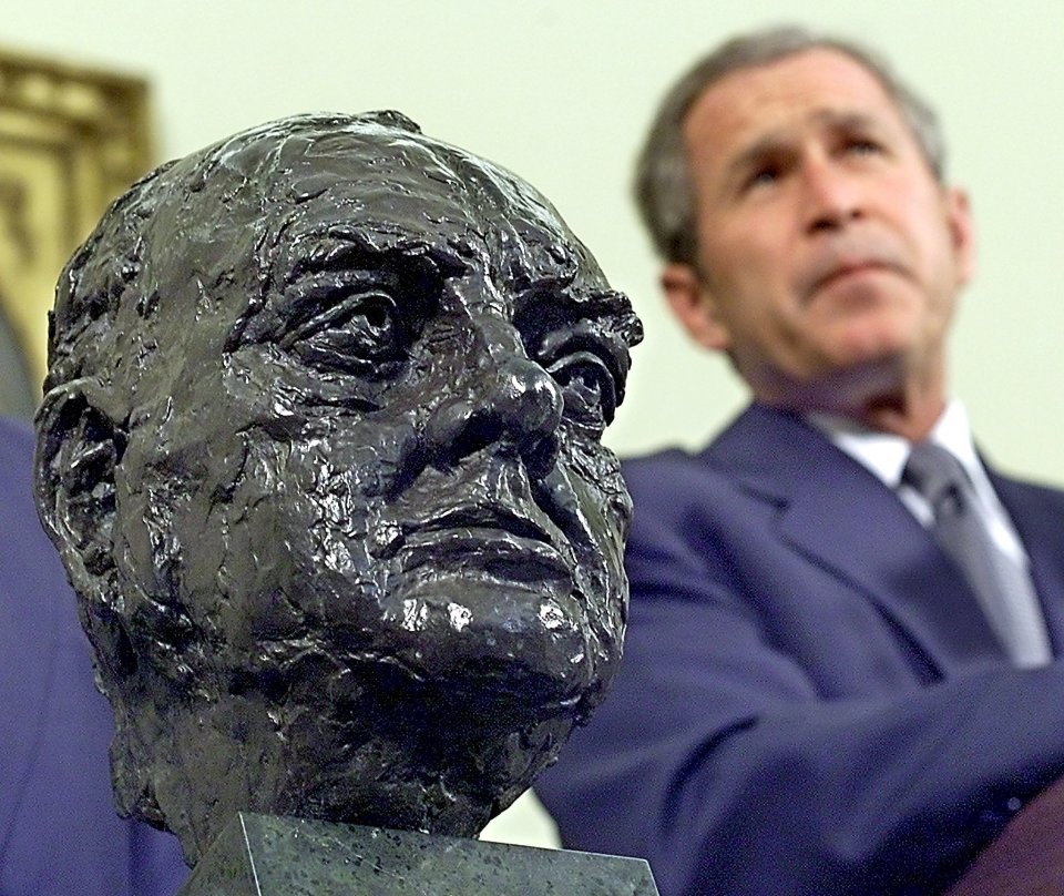  Farage asked Trump about the bust of Sir Winston Churchill which sat on the Presidents desk before being removed by Obama