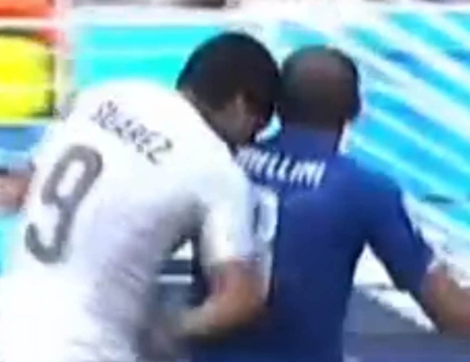  This is the moment the Uruguay striker sank his gnashers into the shoulder of Italy defender Giorgio Chiellini