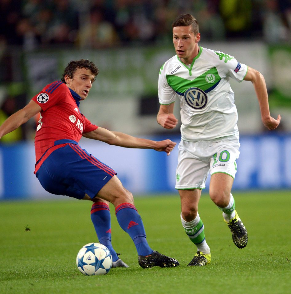 Julian Draxler is being eyed up by a host of clubs, including Arsenal