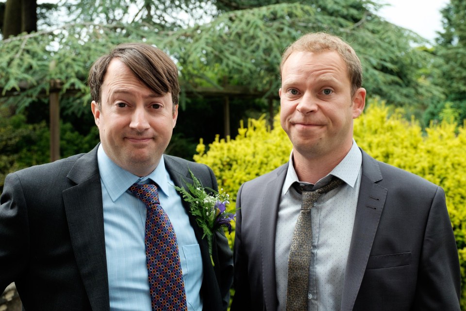  Hit British sitcom Peep Show is already available to start downloading for offline viewing