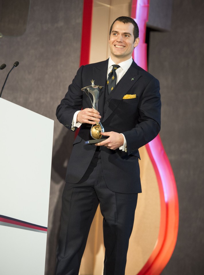  Henry Cavill presenting at Sun Military Awards 2016