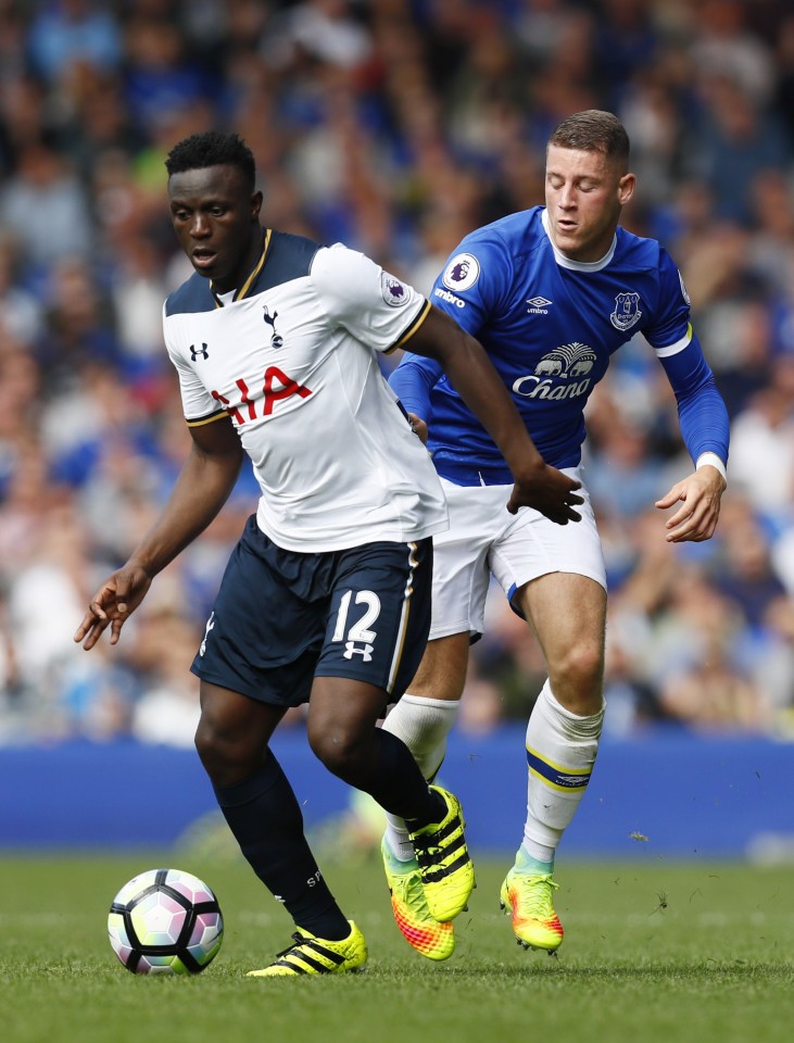  Victor Wanyama returns to St Mary's with Tottenham