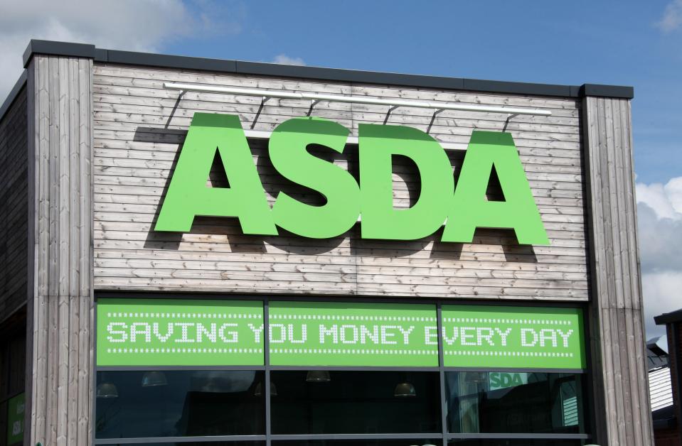  Asda shoppers can get £13 cashback on their shopping through TopCashback