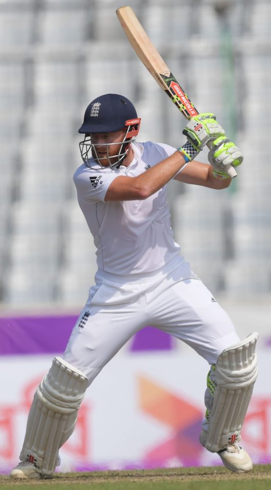 Jonny Bairstow should face India as a specialist batsman