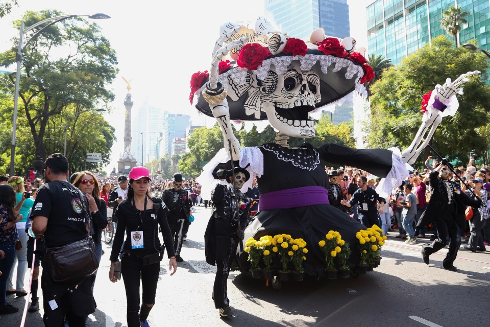  Parades travel through Mexico City in honour of the celebration