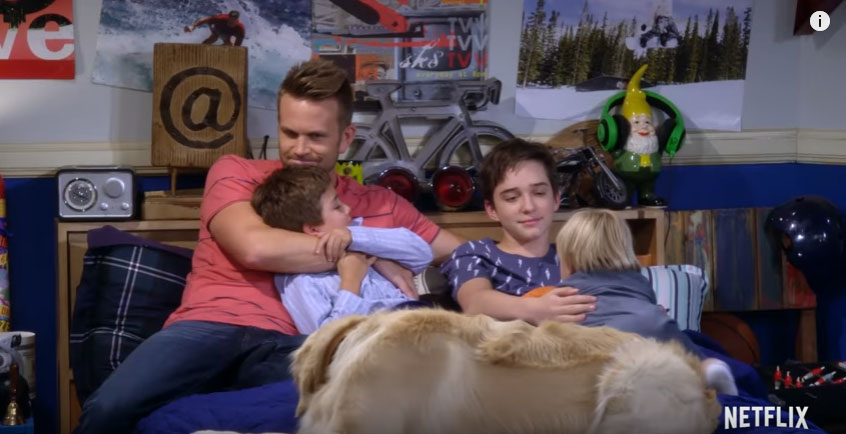  Sexy vet Matt is seen hugging her kids in a cute scene