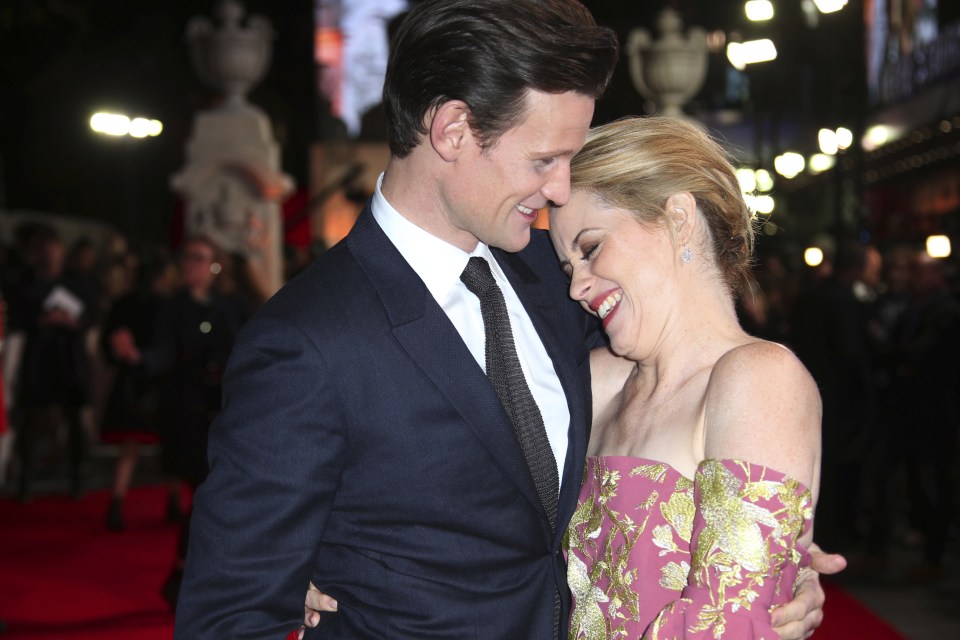  Matt Smith and Claire Foy enjoyed a giggle and a cuddle on the red carpet