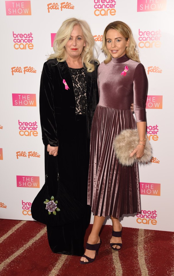  Lydia Bright also brought her mum along for the evening