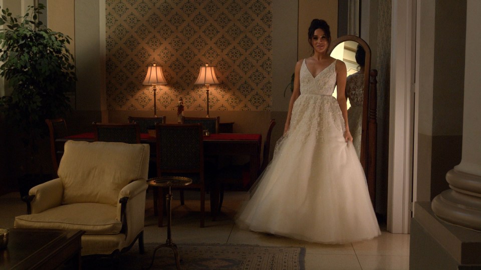  Rachel models her wedding gown in the series finale of Suits but is later ditched at the alter