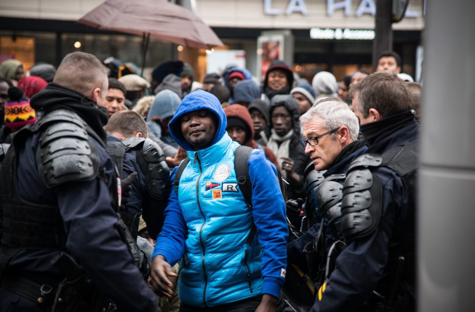  The camp's construction follows CRS riot police last week helping to clear some 4000 migrants who were living in illegal camps nearby