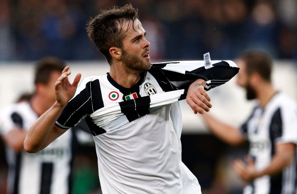  Miralem Pjanic celebrates as his winner maintains Juve's lead at Serie A summit