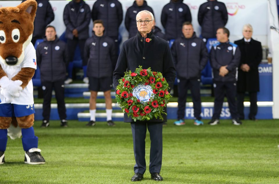  Claudio Ranieri stands with a wreath before the match, but was left frustrated as his side lost again