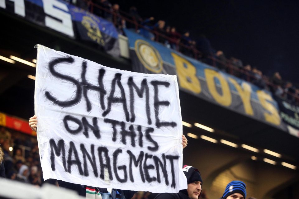  Inter Milan fans make their feelings clear as they win big at home to Crotone