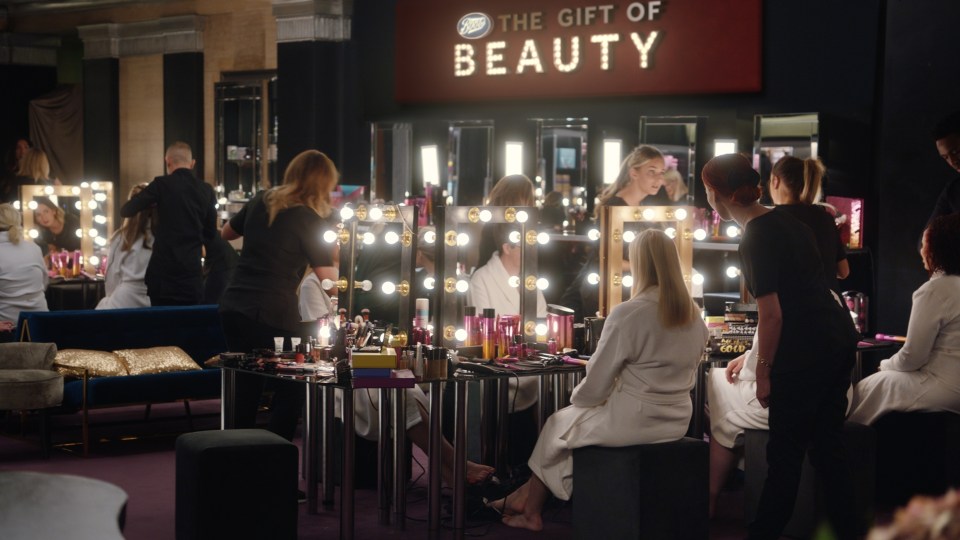  The Boots Christmas advert is out today and celebrates women who work on Christmas Day