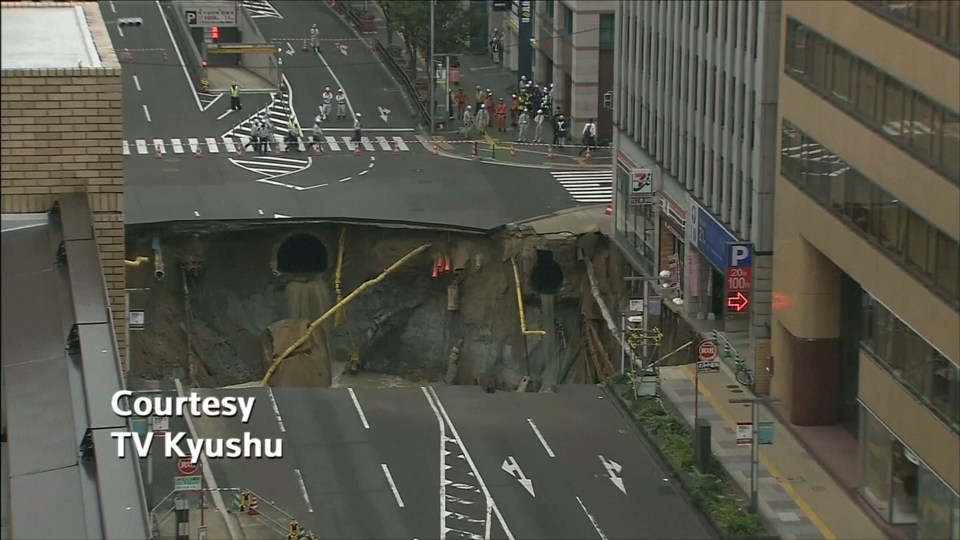  Buildings around the hole could collapse