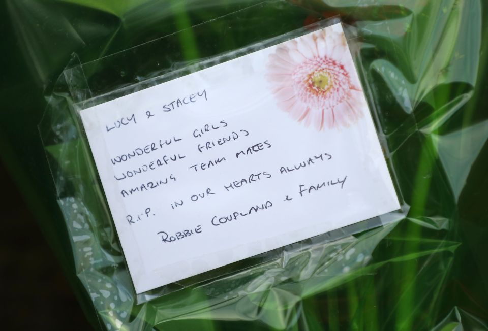  Members of the running community left heartfelt messages in tribute to the tragic pair