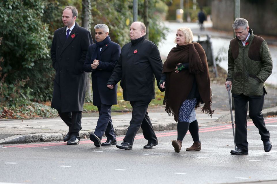  Mayor of London Sadiq Khan made a visit to the site of the crash