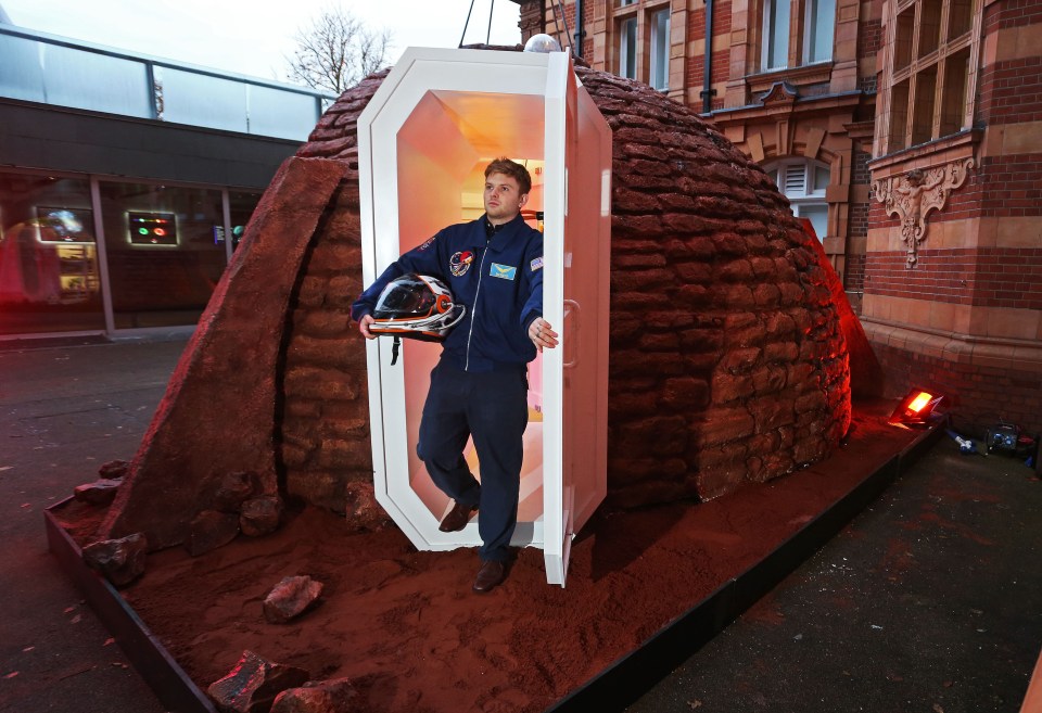  The igloo-shaped house is built from red Martian soil microwaved into bricks and has an airlock to keep the pressurised air inside