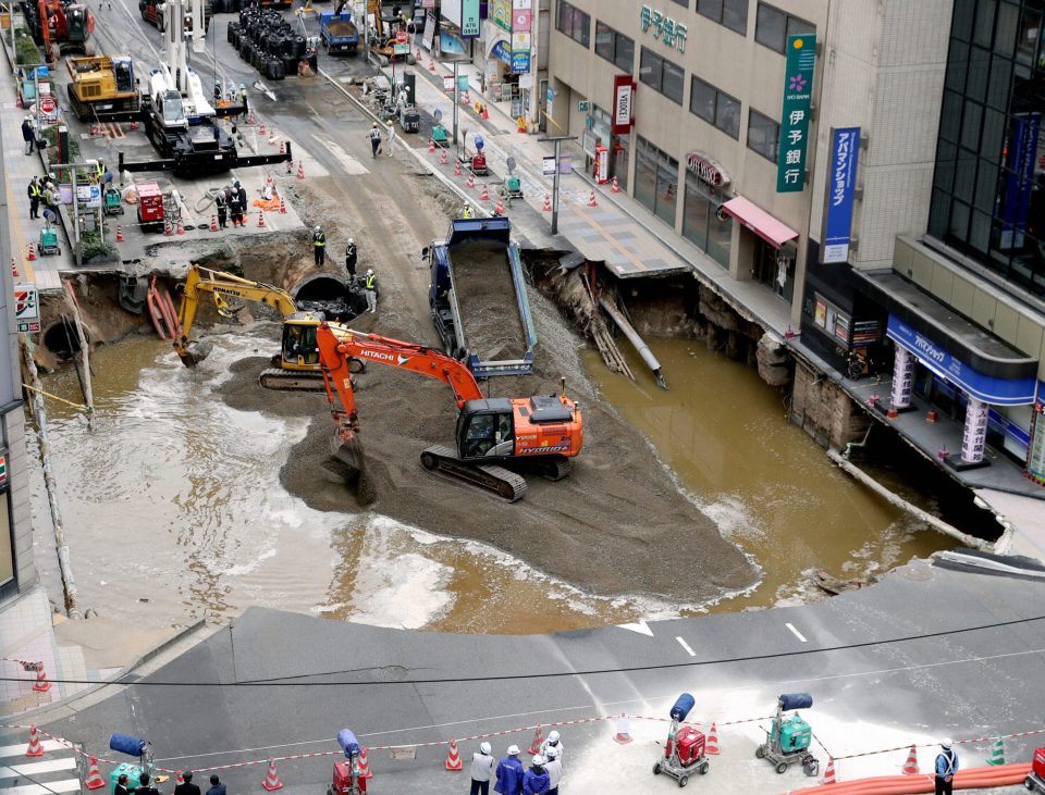  Workers toiled day and night to fill the hole in in just seven days