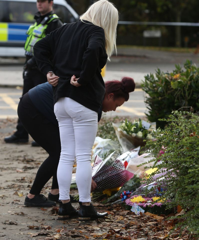  Dozens of tributes have placed in memory of the victims of the crash in Croydon last Thursday