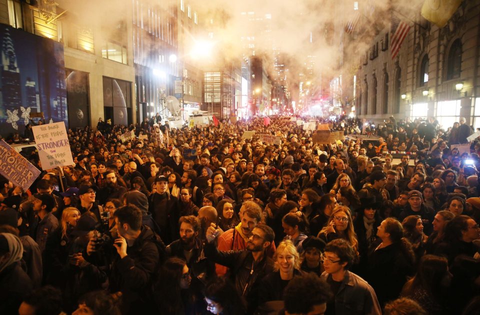  Huge numbers of protesters gathered in New York