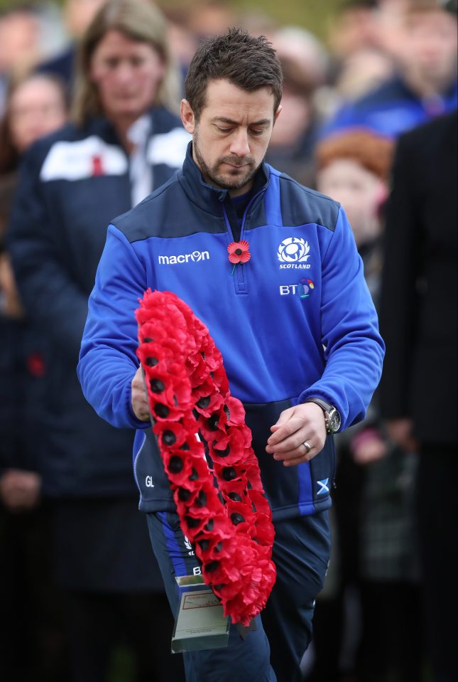  Greig Laidlaw lays a wreath at Murrayfield