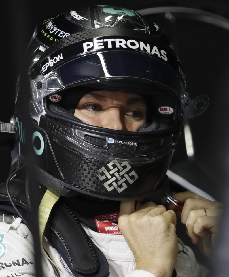  Nico Rosberg can steal Lewis Hamilton's crown with victory in Sao Paulo