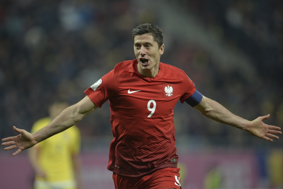 Lewandowski scored twice for Poland in Romania