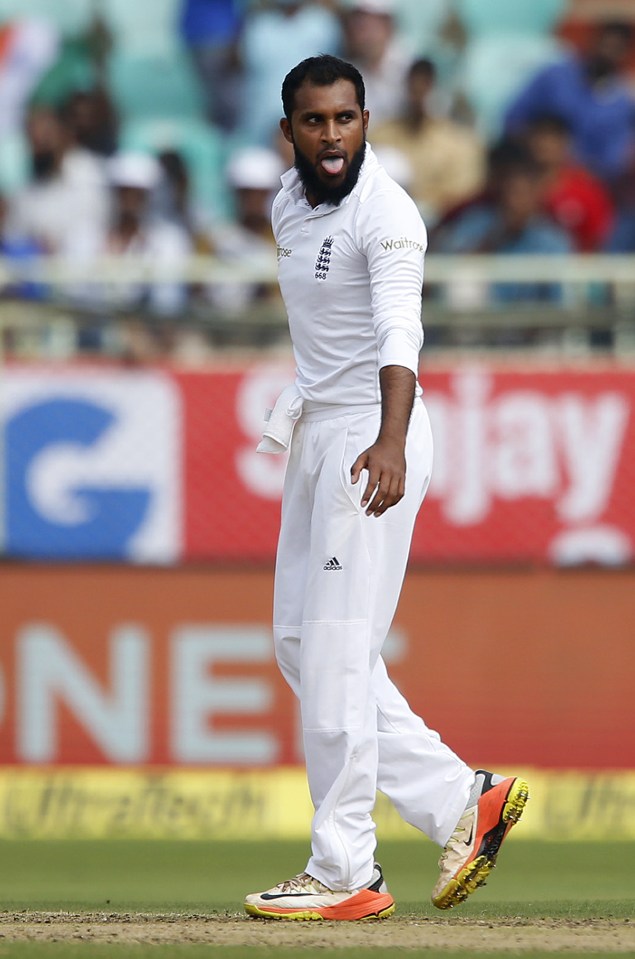  Adil Rashid helped clean up the India tail to give England a batting chance in the Second Test