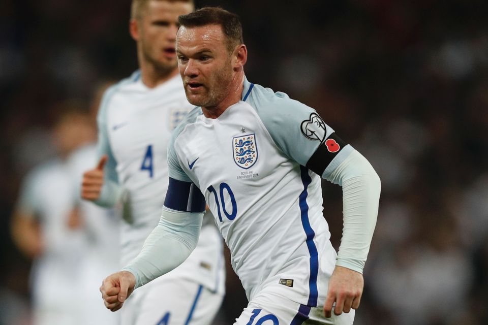 Wayne Rooney left the interim England boss in a spot of bother after pictured drunk whilst on England duty