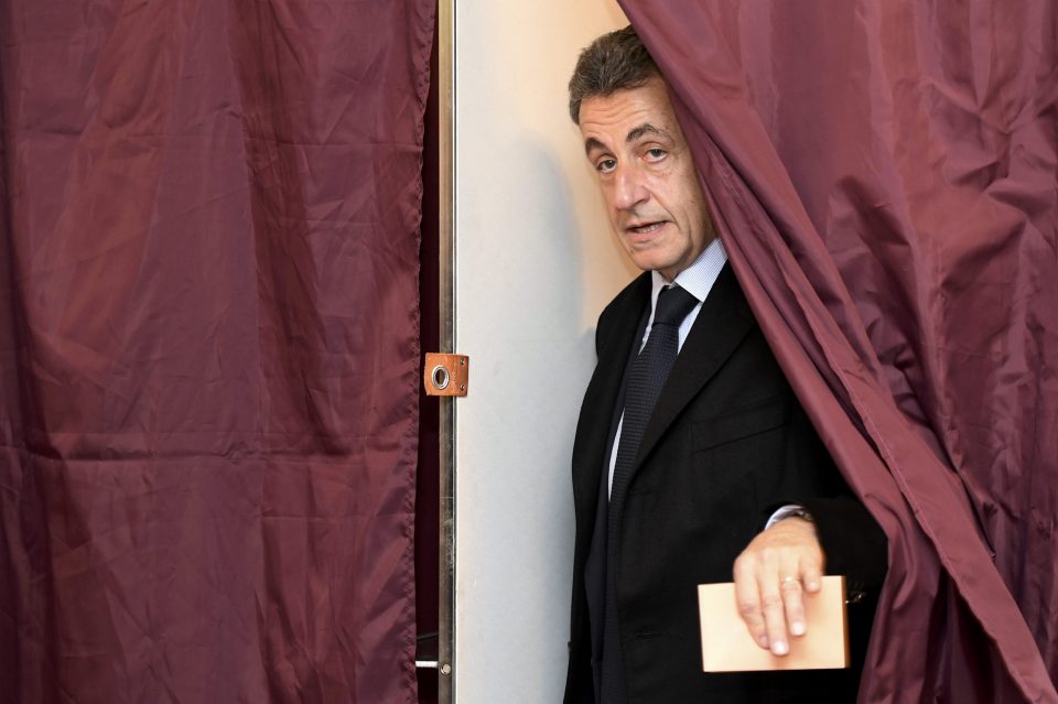  Nicolas Sarkozy cast his vote in the rightwing primary election on Sunday morning but was forced to concede defeat