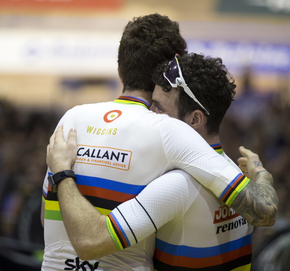  Wiggins and Cavendish embrace after victory in Ghent six day race