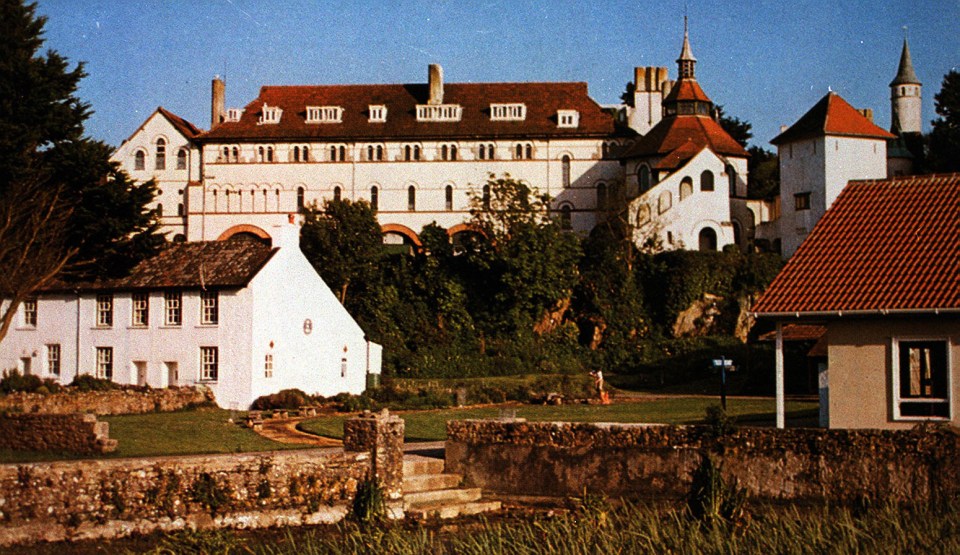  The Caldey Island monks first settled on the island 1,500 years ago, and observe a vow of silence between 7pm and 7am every day