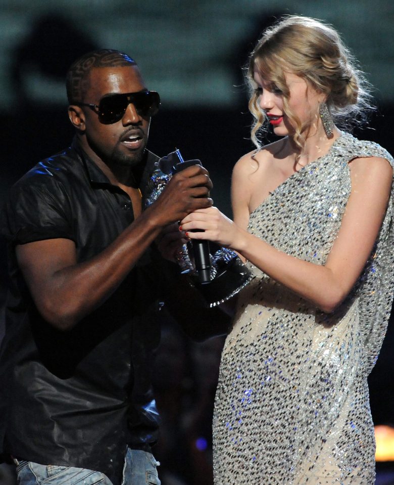  Kanye nabbed Taylor's award and said the gong should have been given to Beyonce