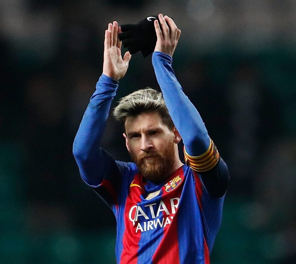  Lionel Messi will be offered a new deal to keep him at Barcelona for the remainder of his career