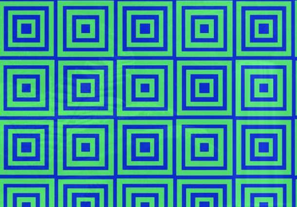  Do you have enough focus to see the image behind the pattern?